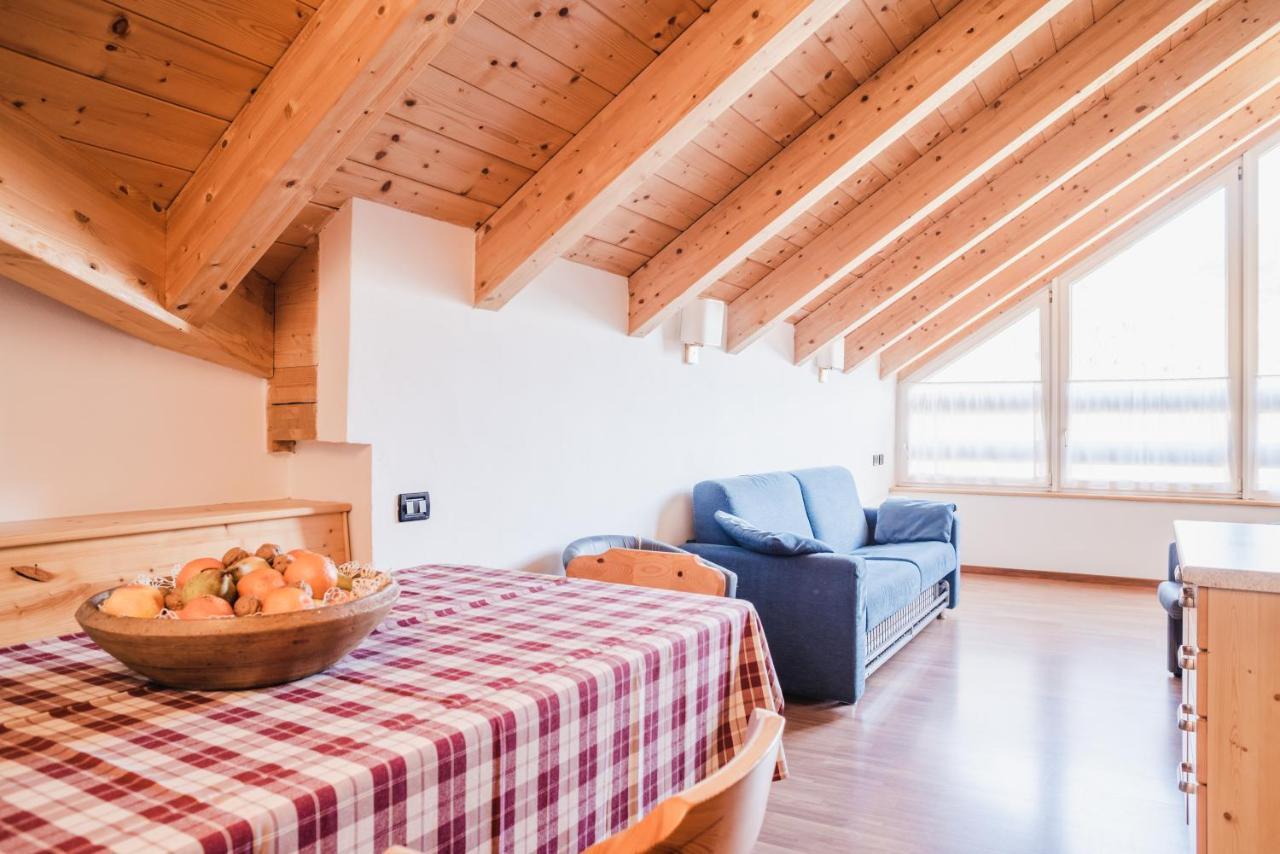 Residence Dolomia ポッツァ・ディ・ファッサ エクステリア 写真
