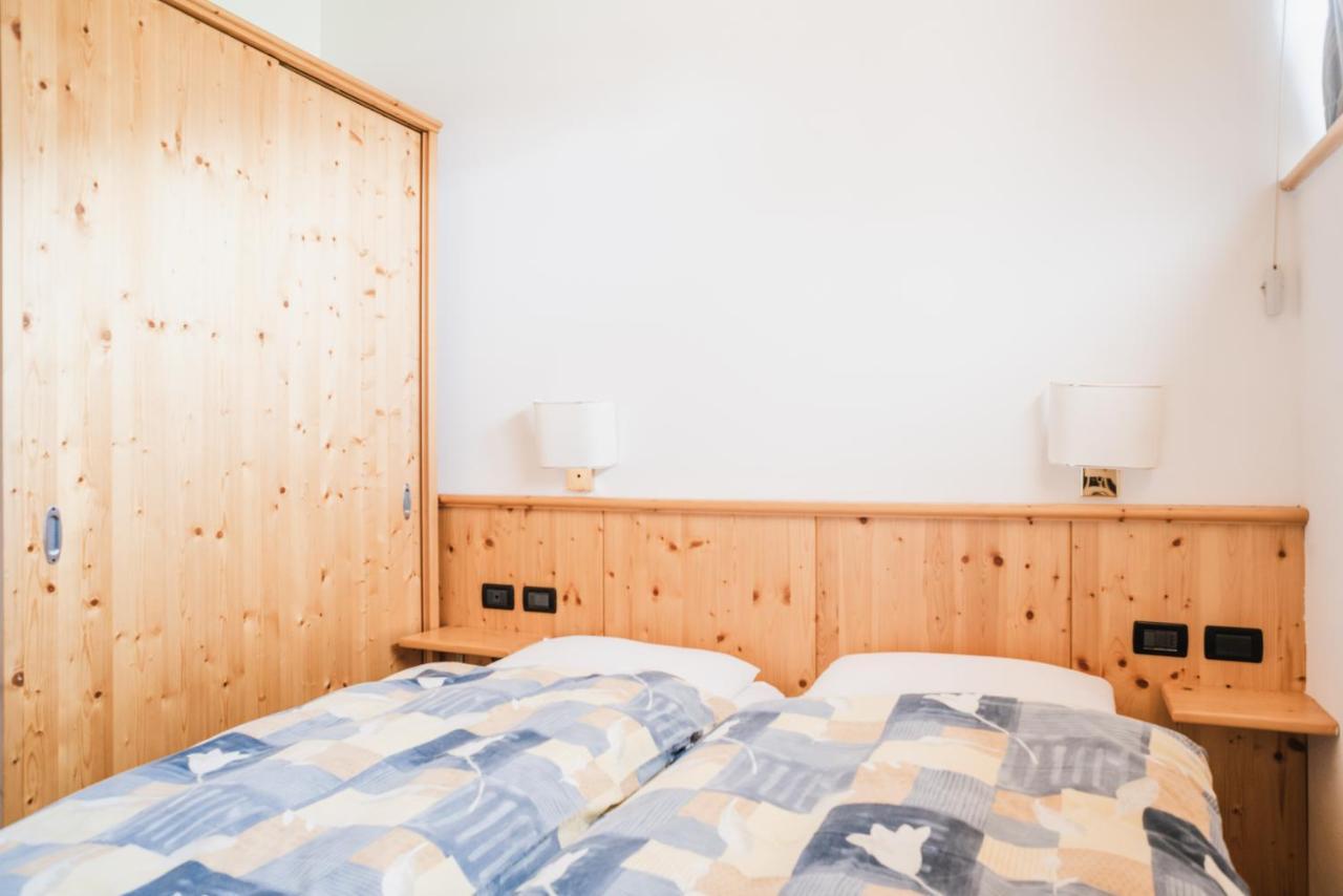 Residence Dolomia ポッツァ・ディ・ファッサ エクステリア 写真